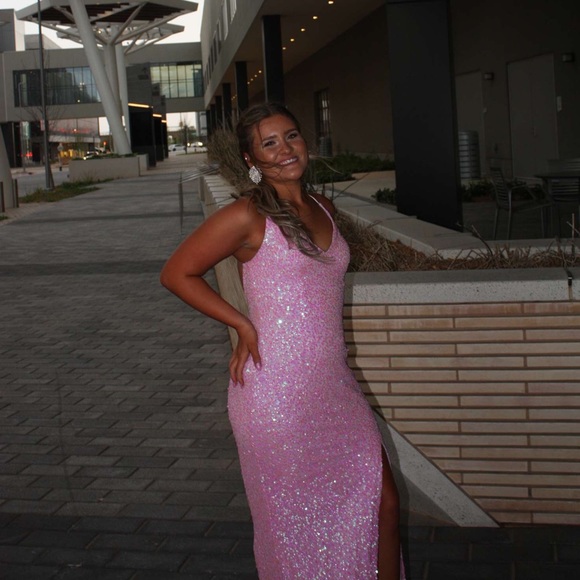 Pink sparkly prom dress for sale. Size 8 no alterations. Worn once. - Picture 3 of 5